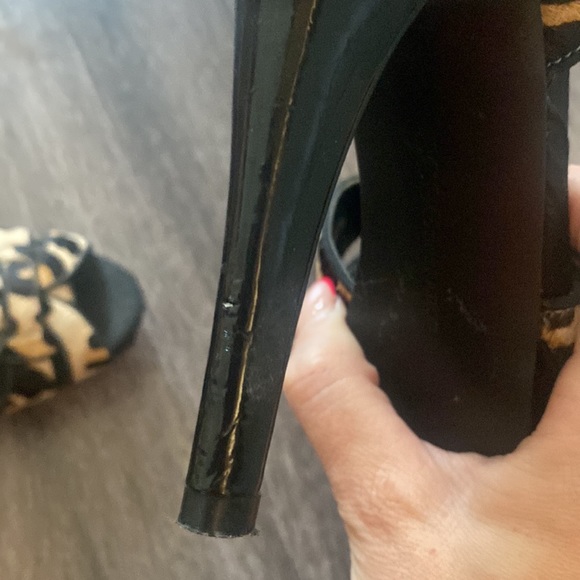 BCBG generation leopard heels - Picture 6 of 6